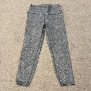 GAP gray speckled cropped workout leggings